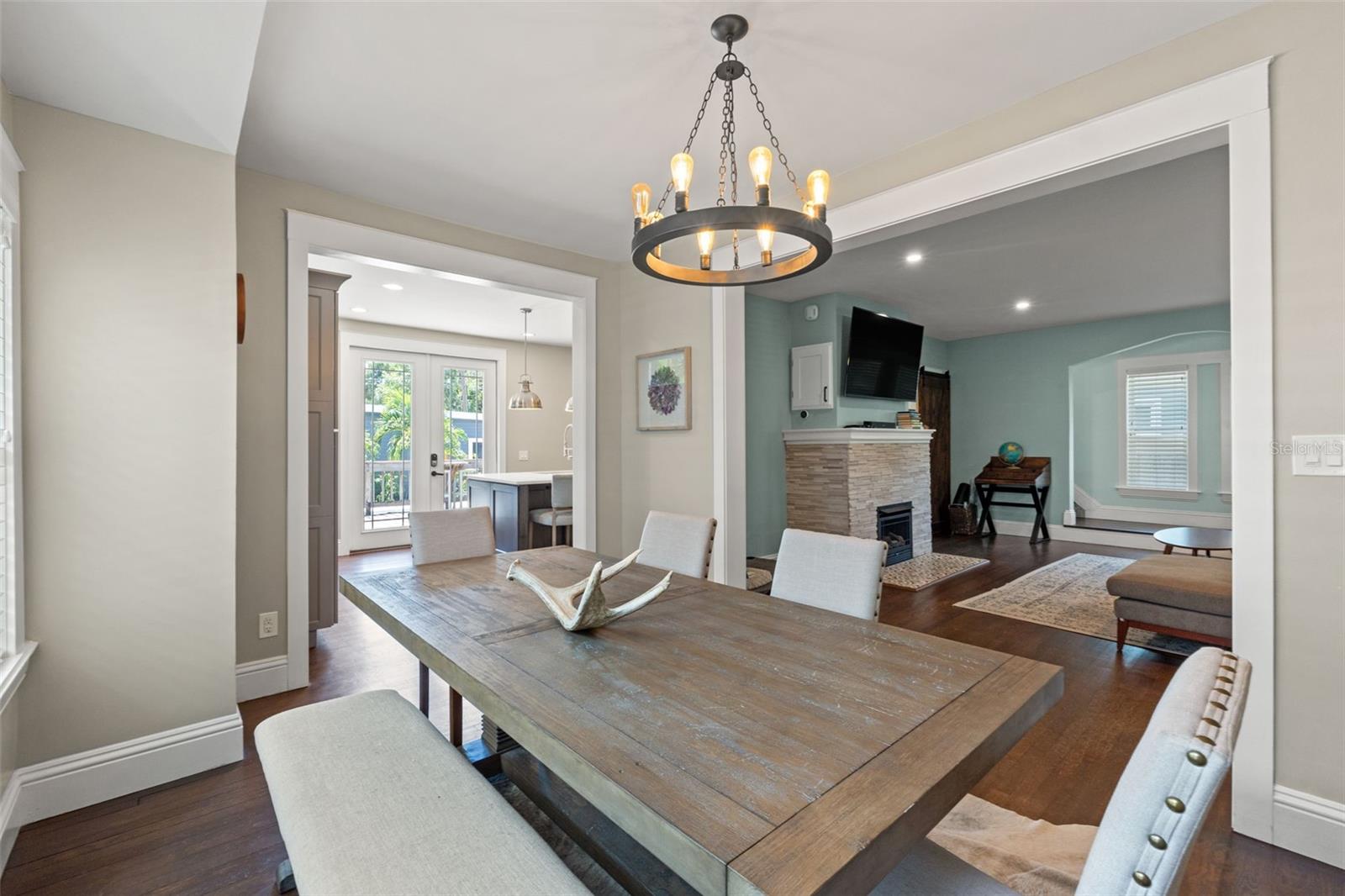 Image 15 of 48 For 1170 24th Avenue N