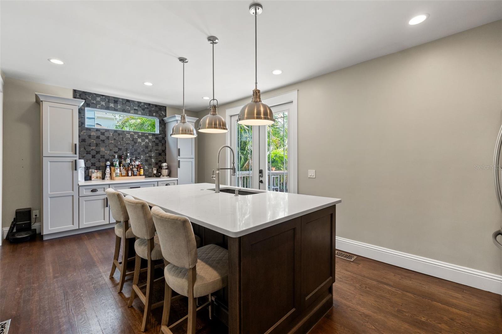 Image 16 of 48 For 1170 24th Avenue N