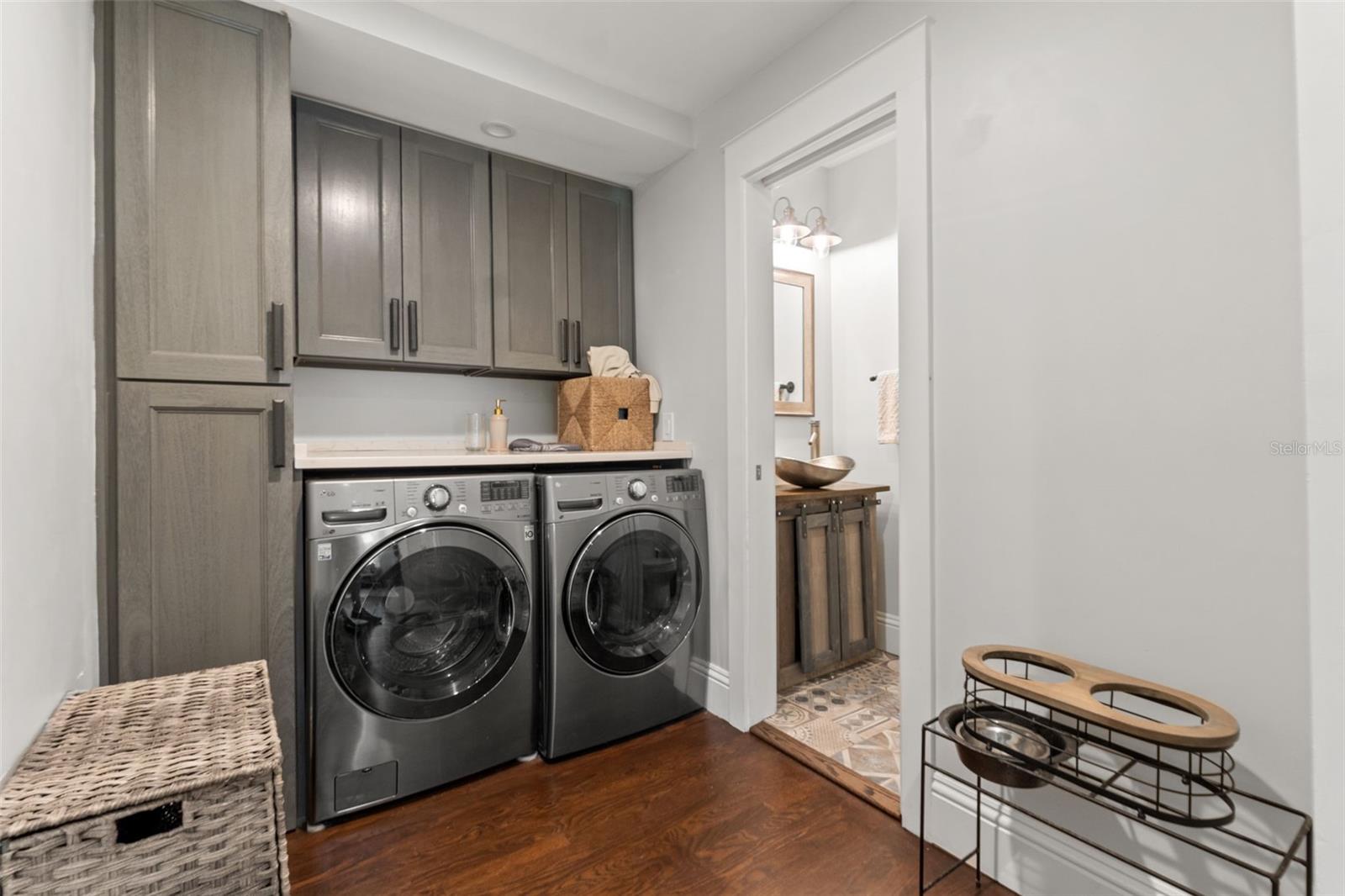 Image 24 of 48 For 1170 24th Avenue N