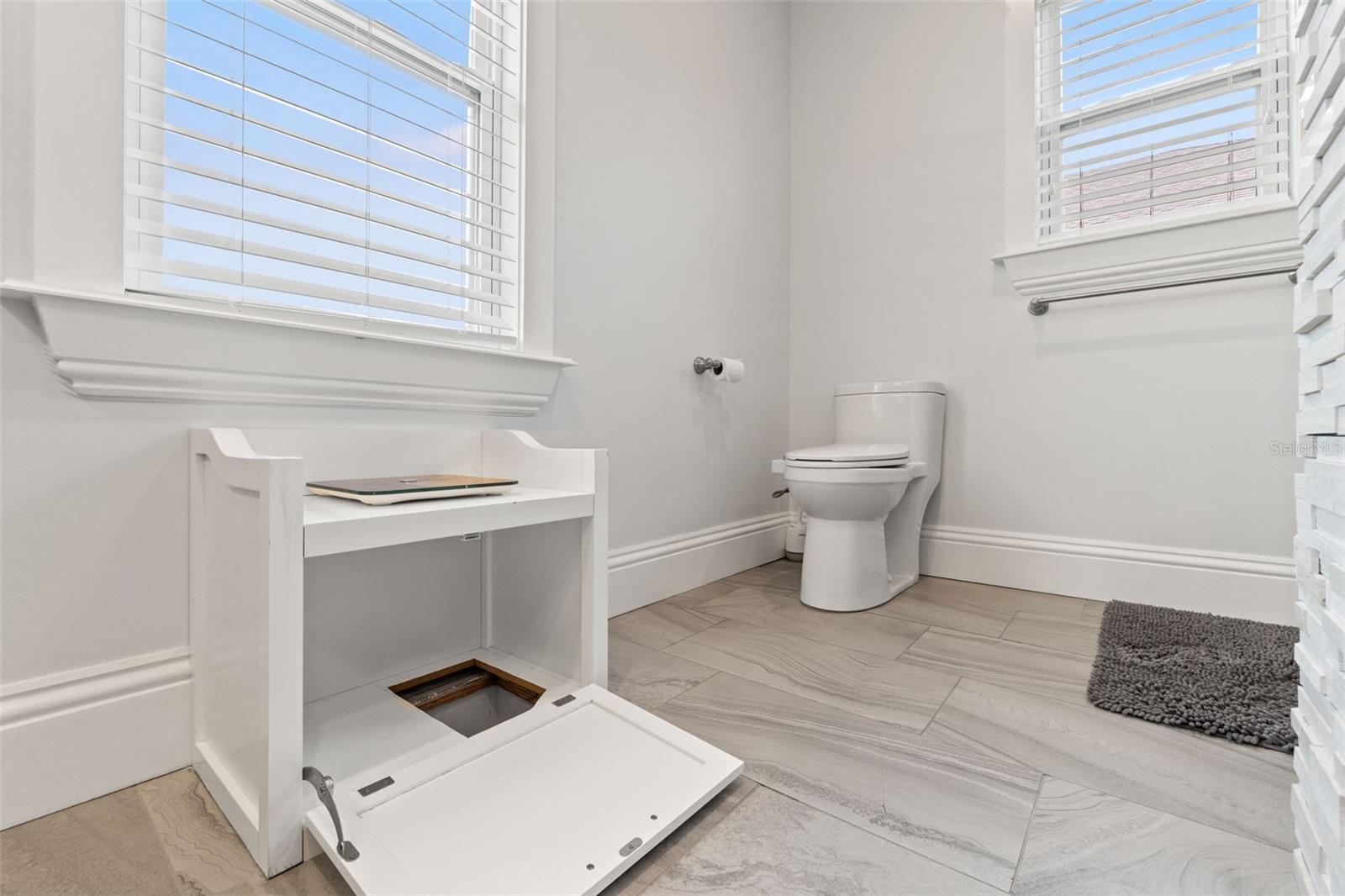 Image 36 of 48 For 1170 24th Avenue N