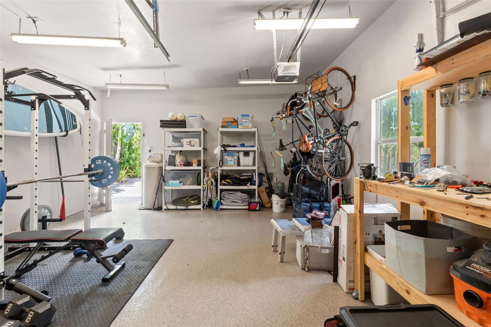 Image 43 of 48 For 1170 24th Avenue N