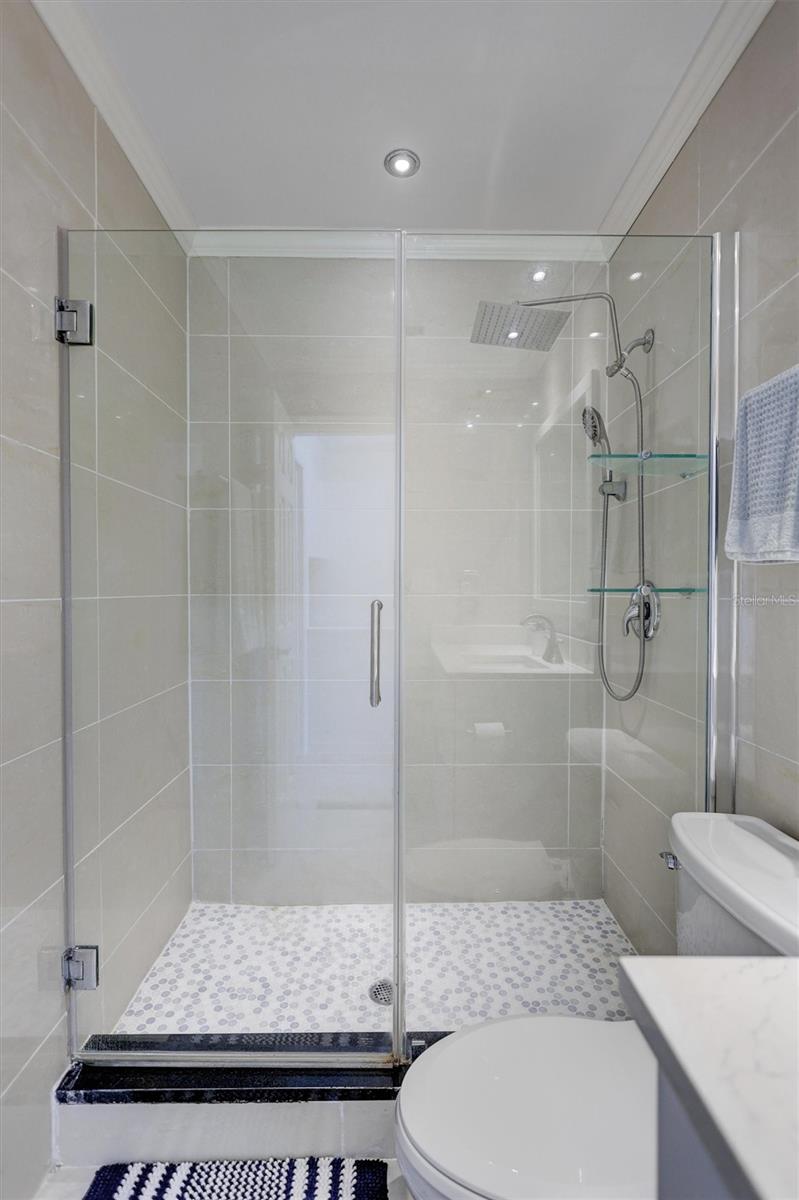 Image 16 of 52 For 4799 Coquina Key Drive Se