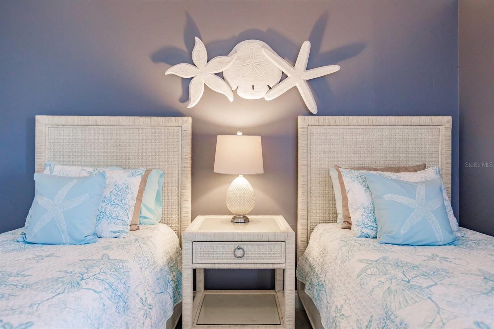 Image 21 of 32 For 1055 Peppertree Drive 805aa