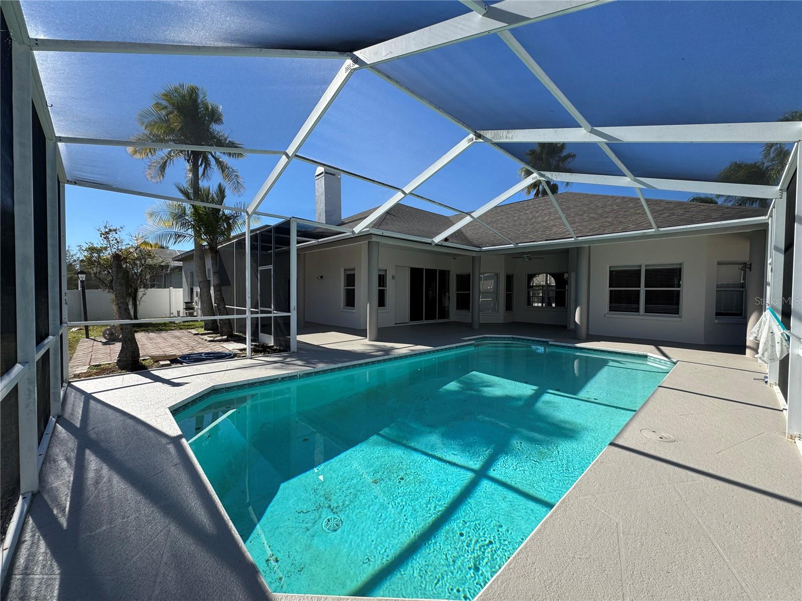 Image 26 of 30 For 28724 Hanging Moss Loop