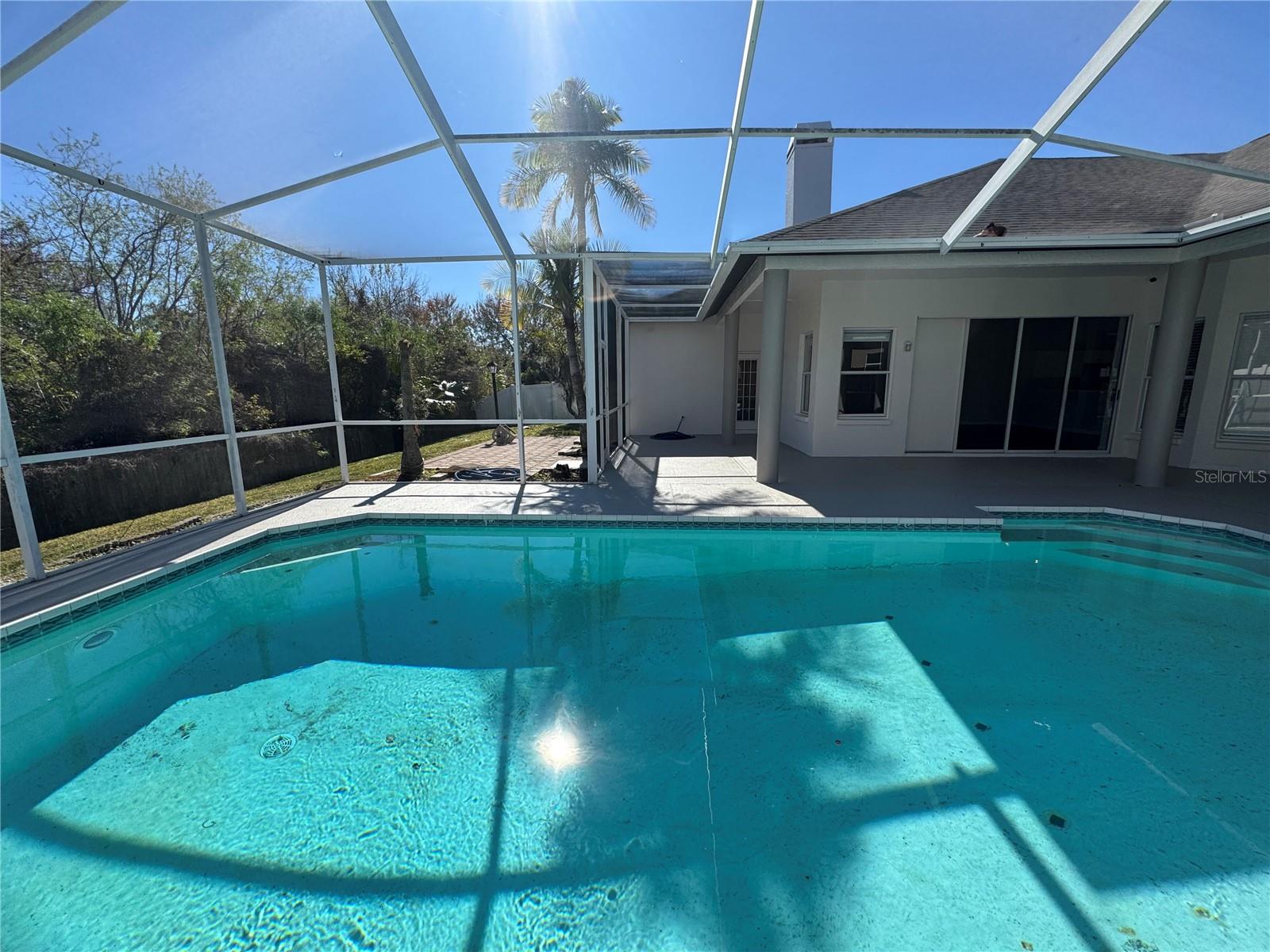 Image 27 of 30 For 28724 Hanging Moss Loop