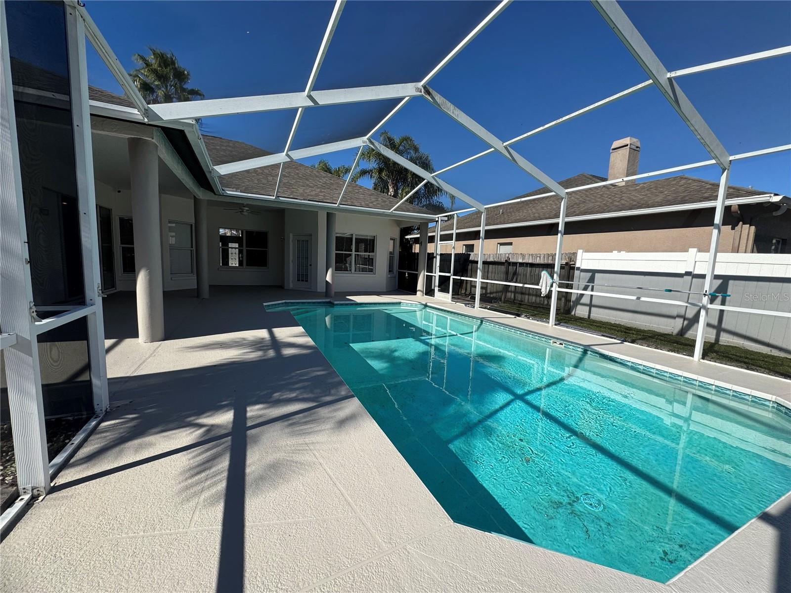 Image 28 of 30 For 28724 Hanging Moss Loop