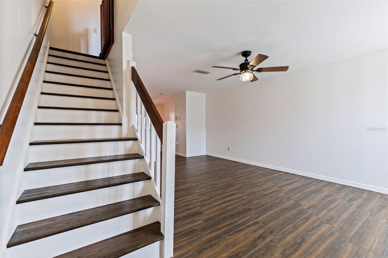 Image 13 of 24 For 12508 Castle Hill Drive