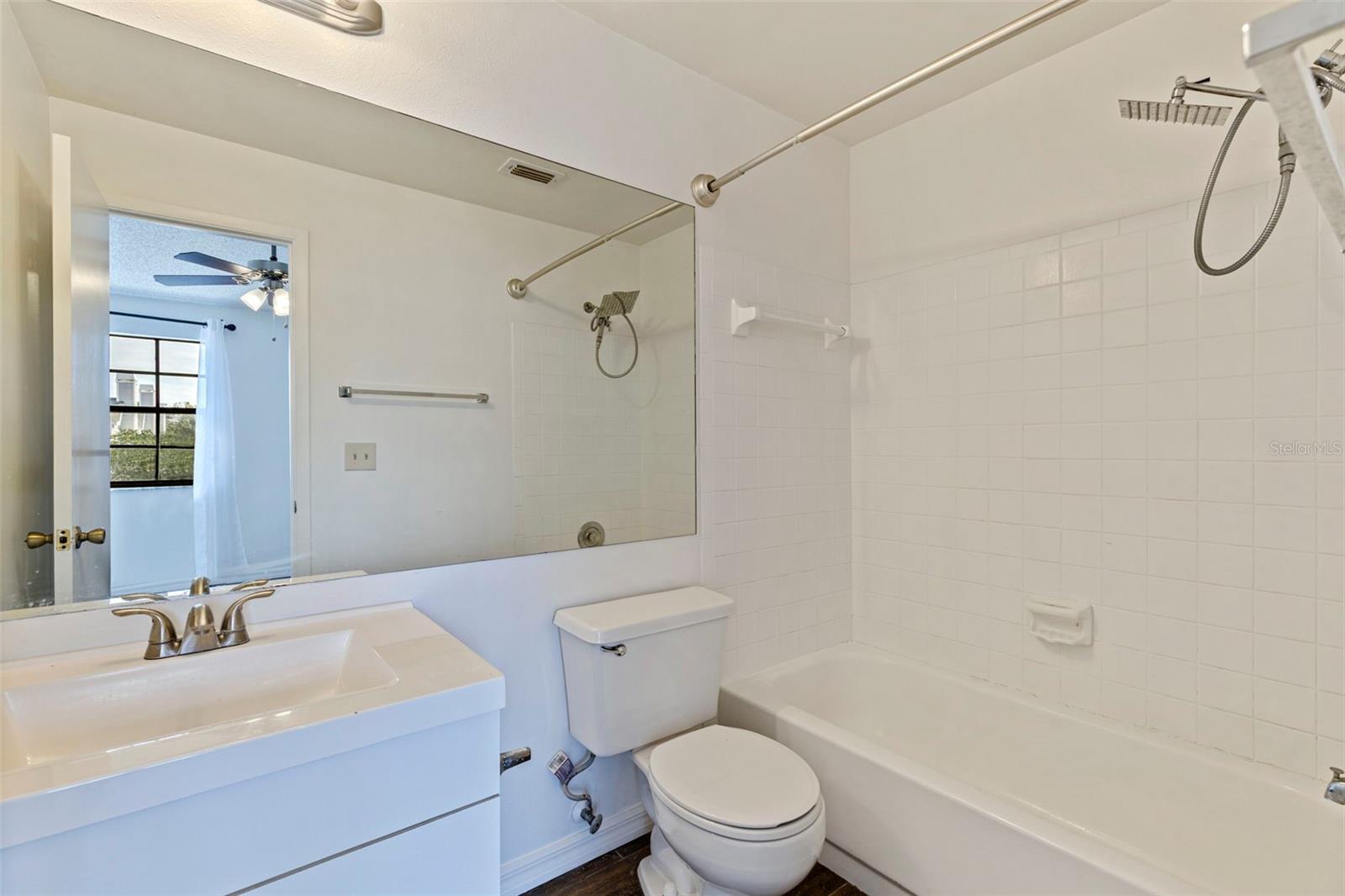 Image 16 of 24 For 12508 Castle Hill Drive