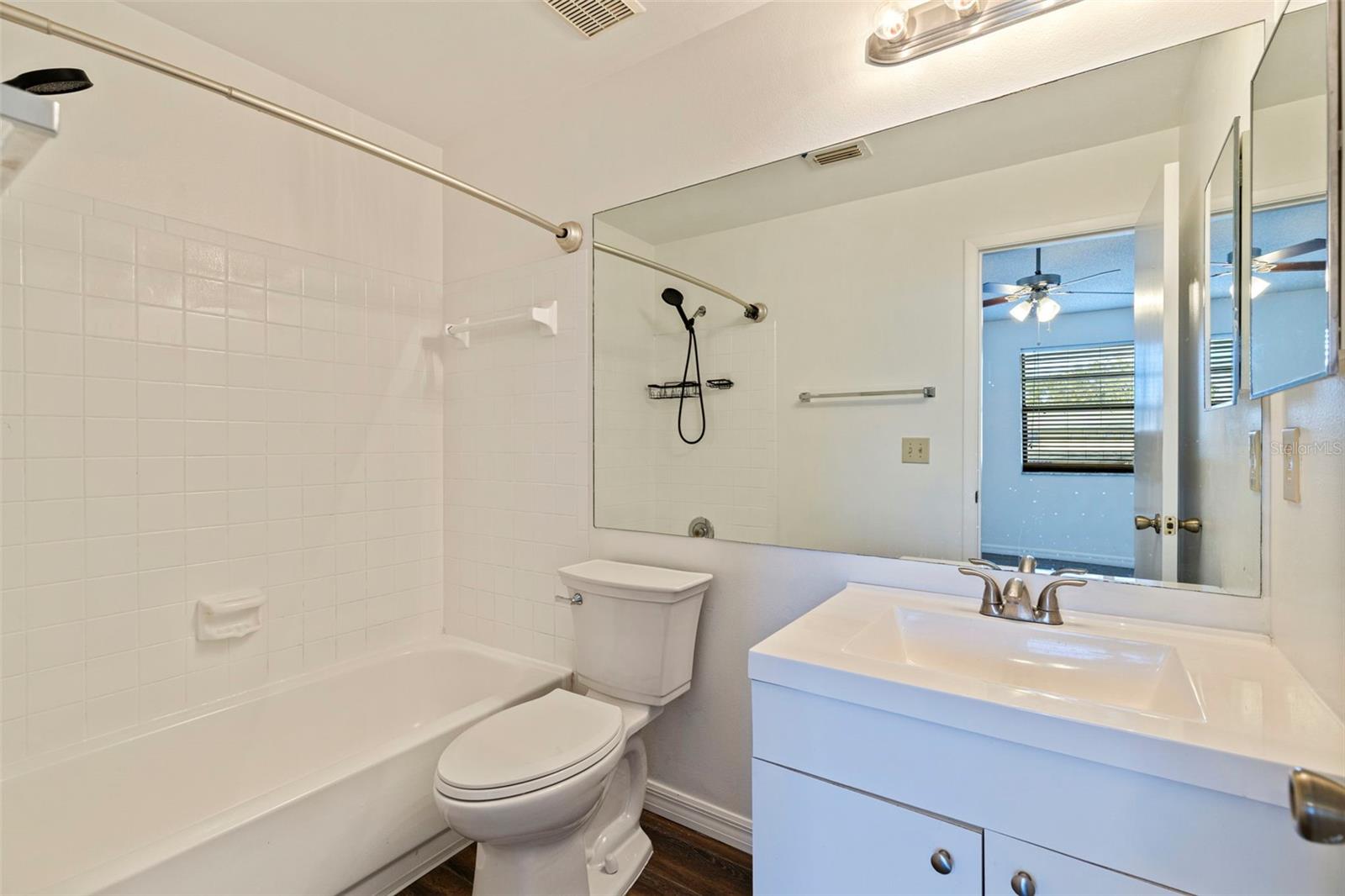 Image 19 of 24 For 12508 Castle Hill Drive