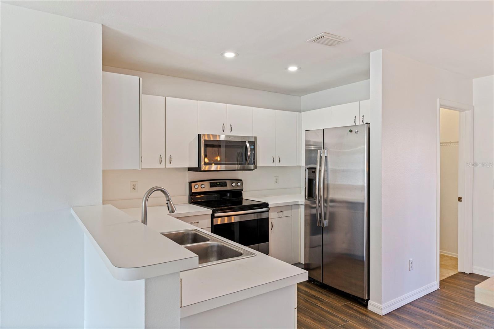 Image 9 of 24 For 12508 Castle Hill Drive