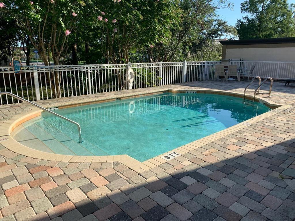 Image 9 of 10 For 906 Laura Street