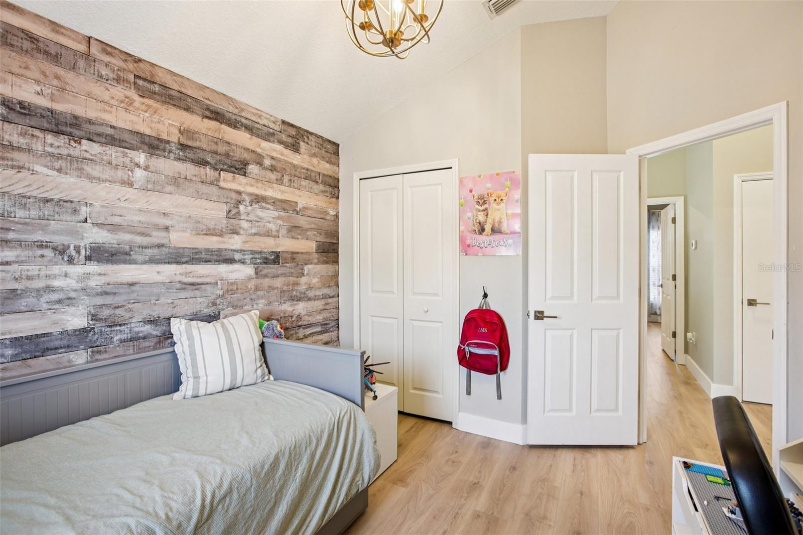 Image 28 of 54 For 10033 Tate Lane