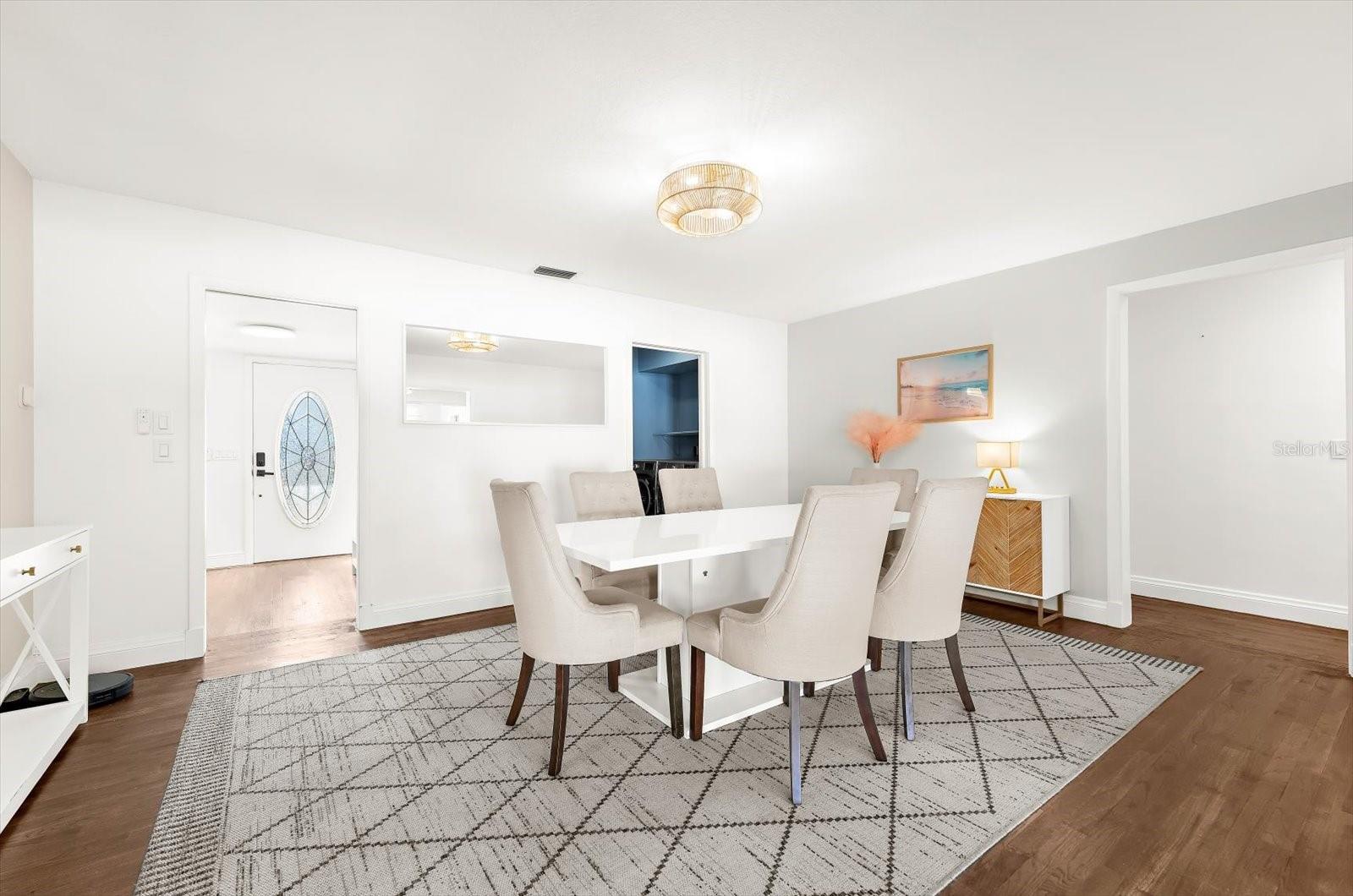 Image 10 of 63 For 1406 Southridge Drive