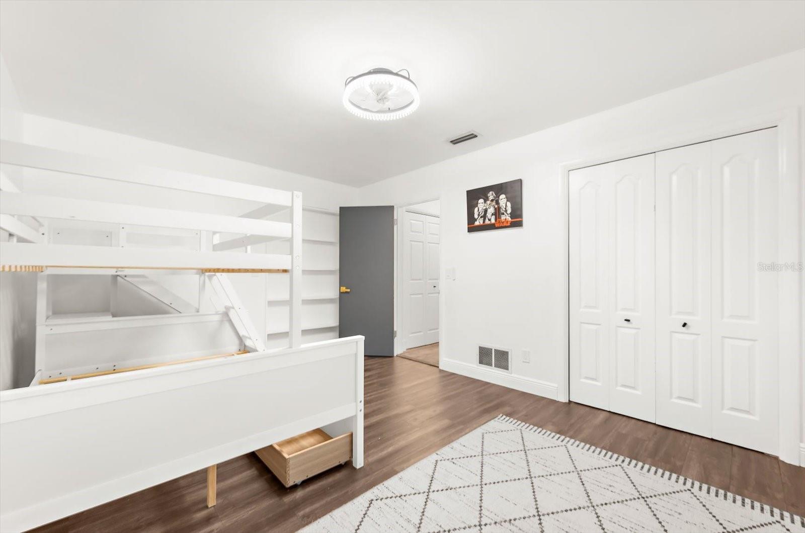 Image 17 of 63 For 1406 Southridge Drive