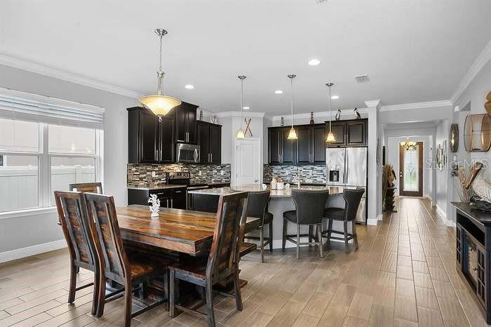 Image 10 of 41 For 19421 Long Lake Ranch Boulevard