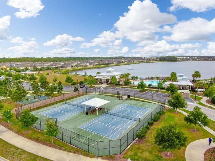 Image 33 of 41 For 19421 Long Lake Ranch Boulevard