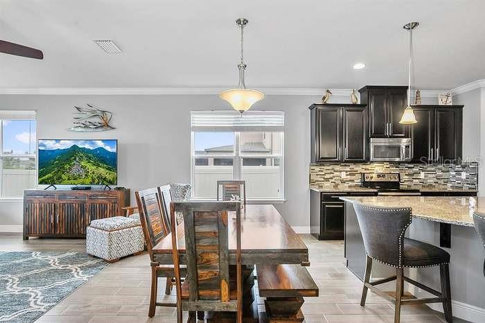 Image 8 of 41 For 19421 Long Lake Ranch Boulevard