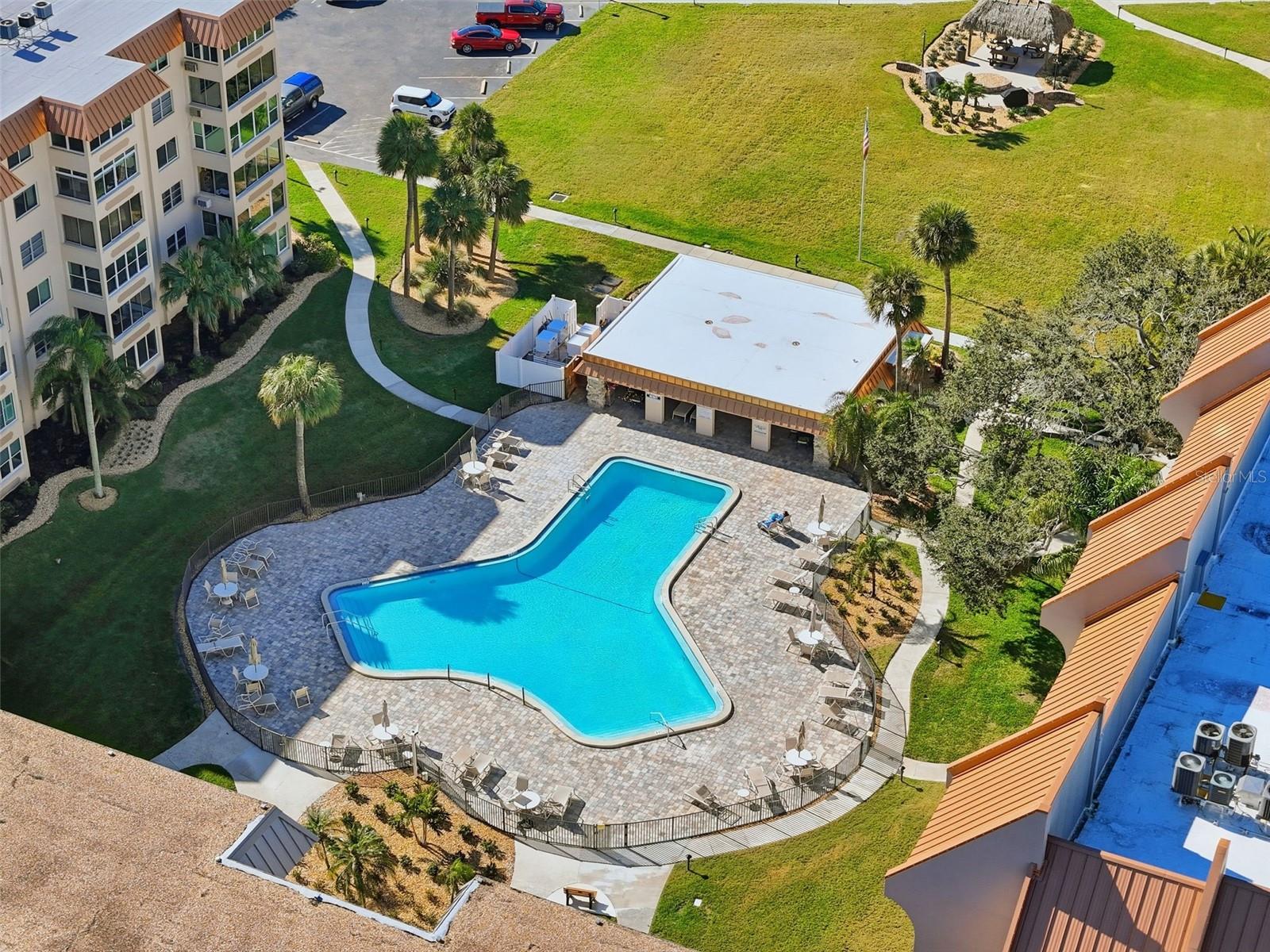 Image 16 of 18 For 632 Edgewater Drive 135