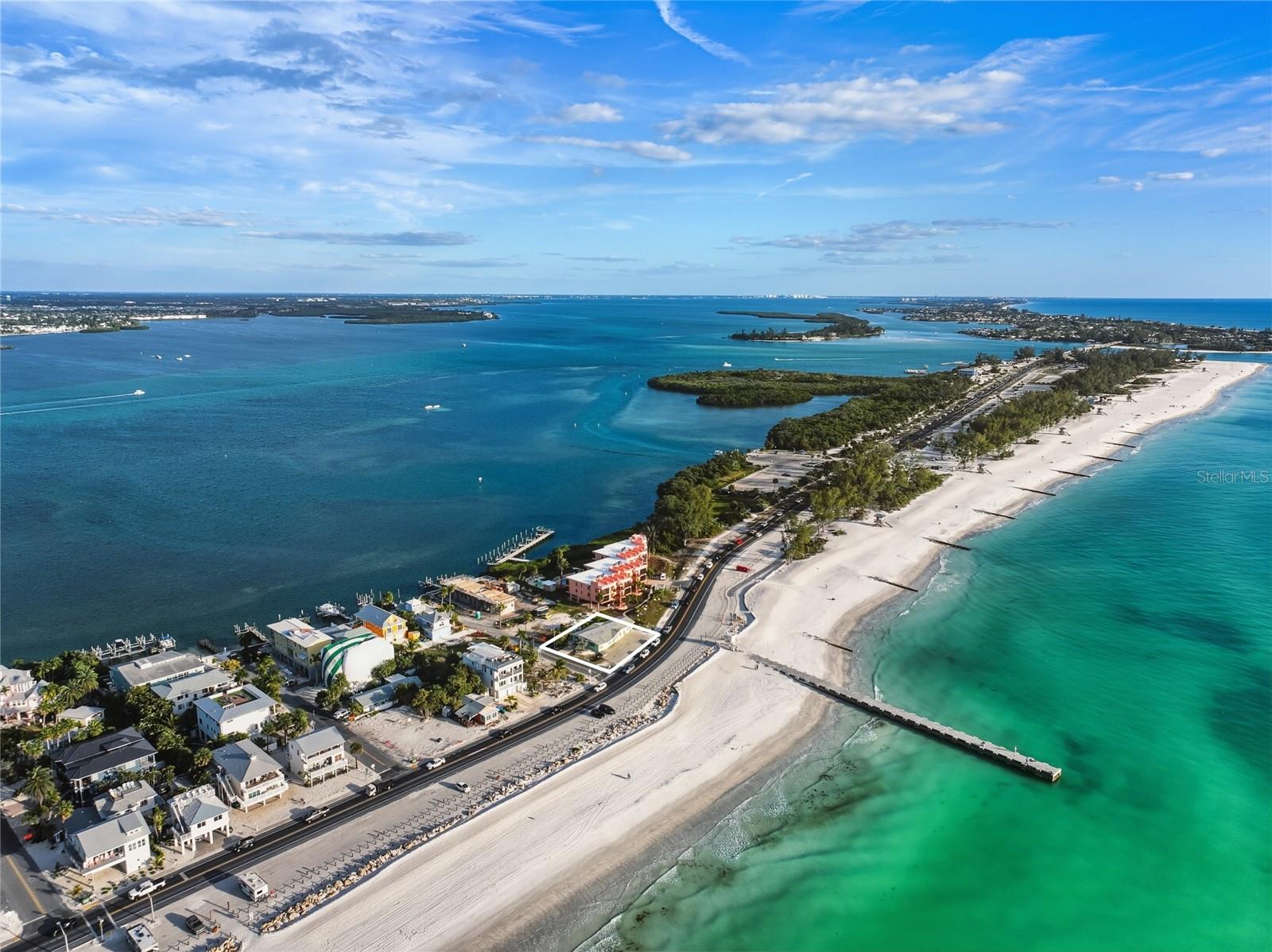 Image 11 of 27 For 1303 Gulf Drive S 2