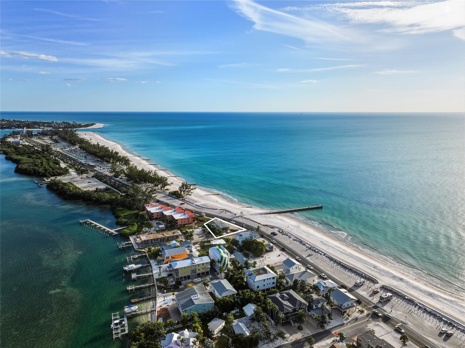 Image 14 of 27 For 1303 Gulf Drive S 2