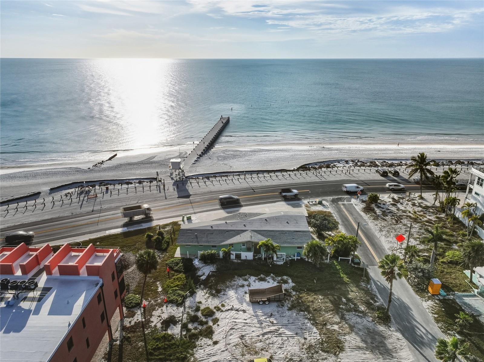 Image 20 of 27 For 1303 Gulf Drive S 2