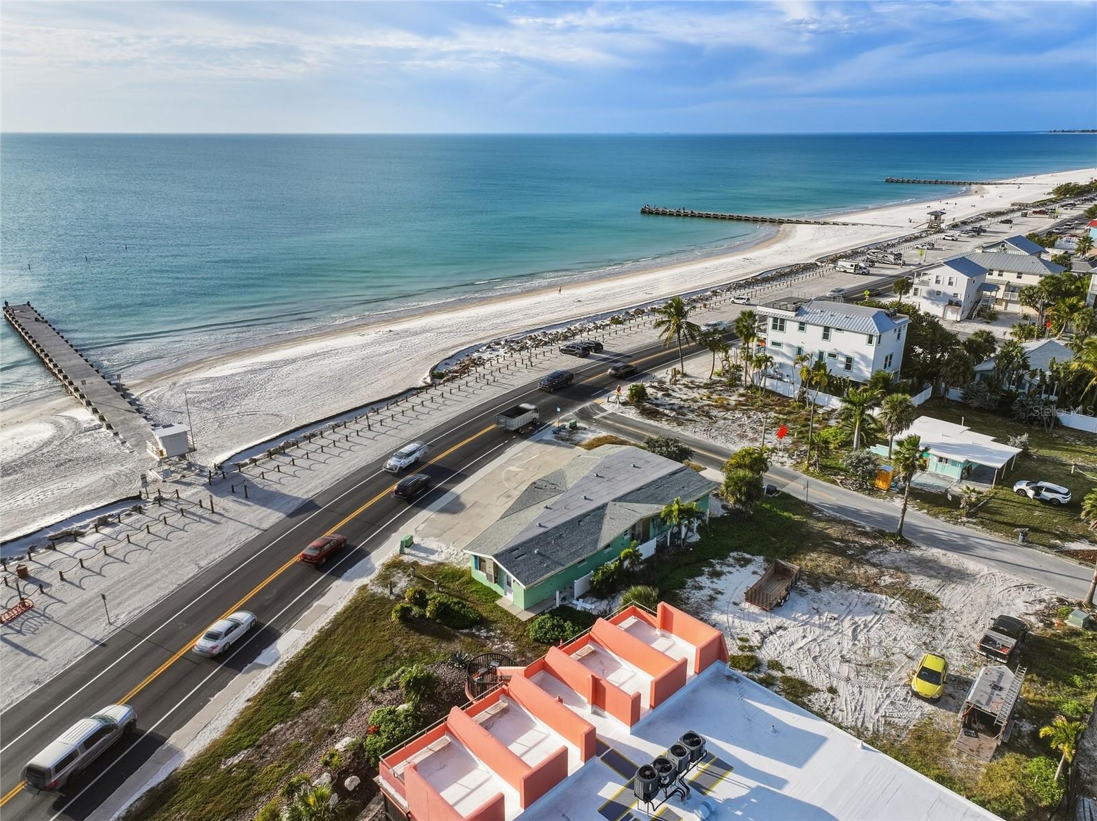 Image 21 of 27 For 1303 Gulf Drive S 2