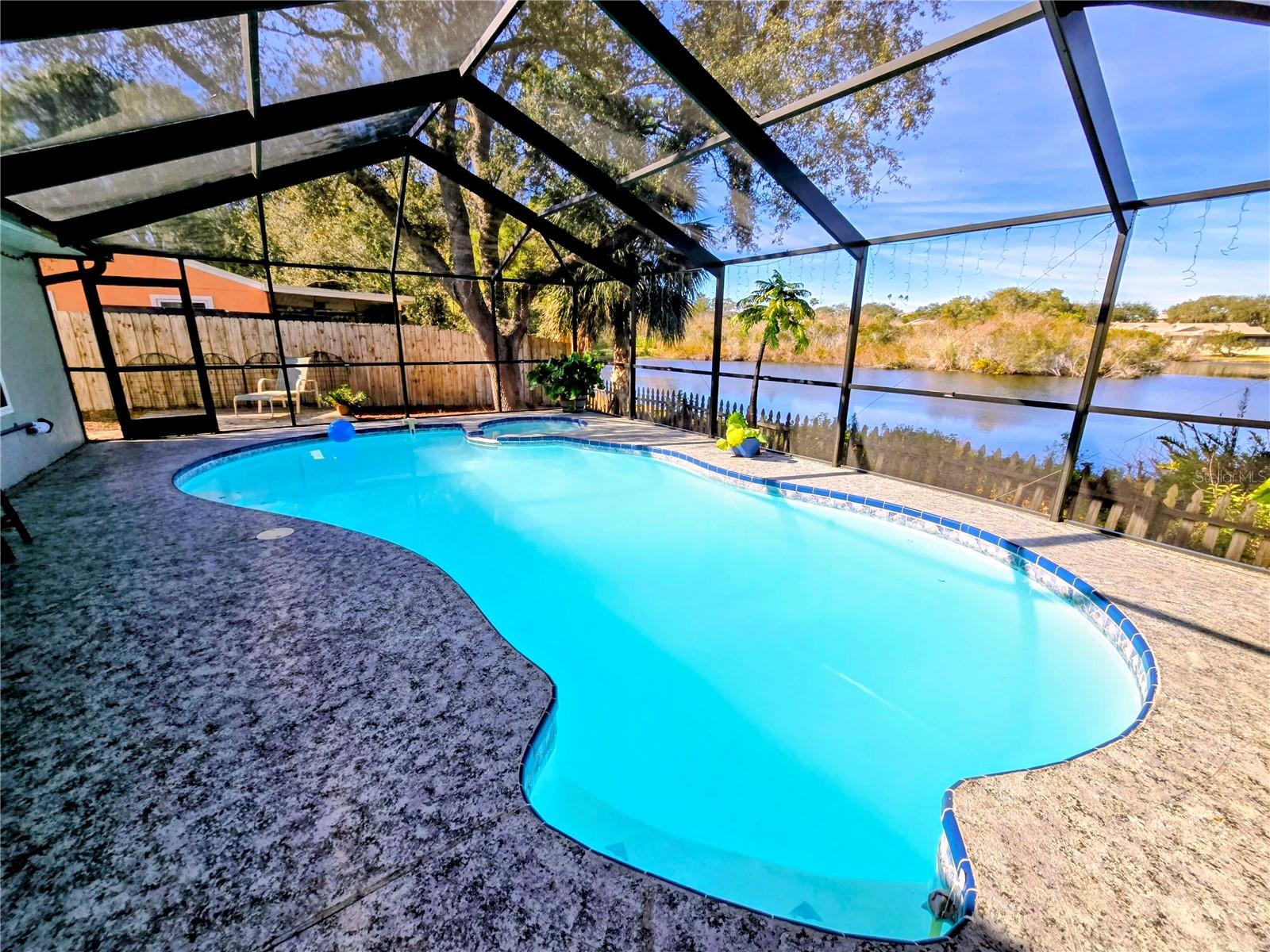 Image 12 of 16 For 742 Arthurs Court