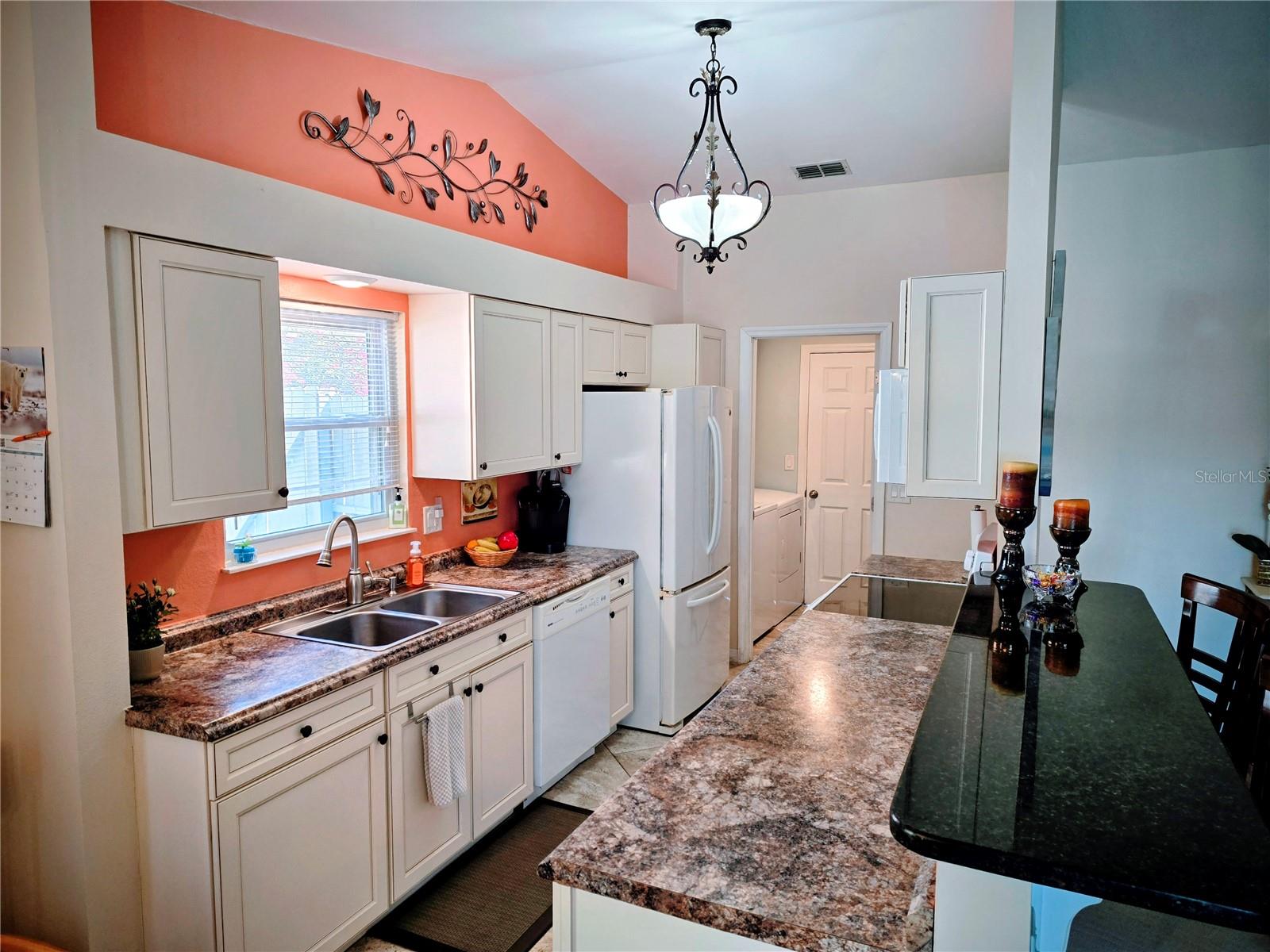 Image 4 of 16 For 742 Arthurs Court