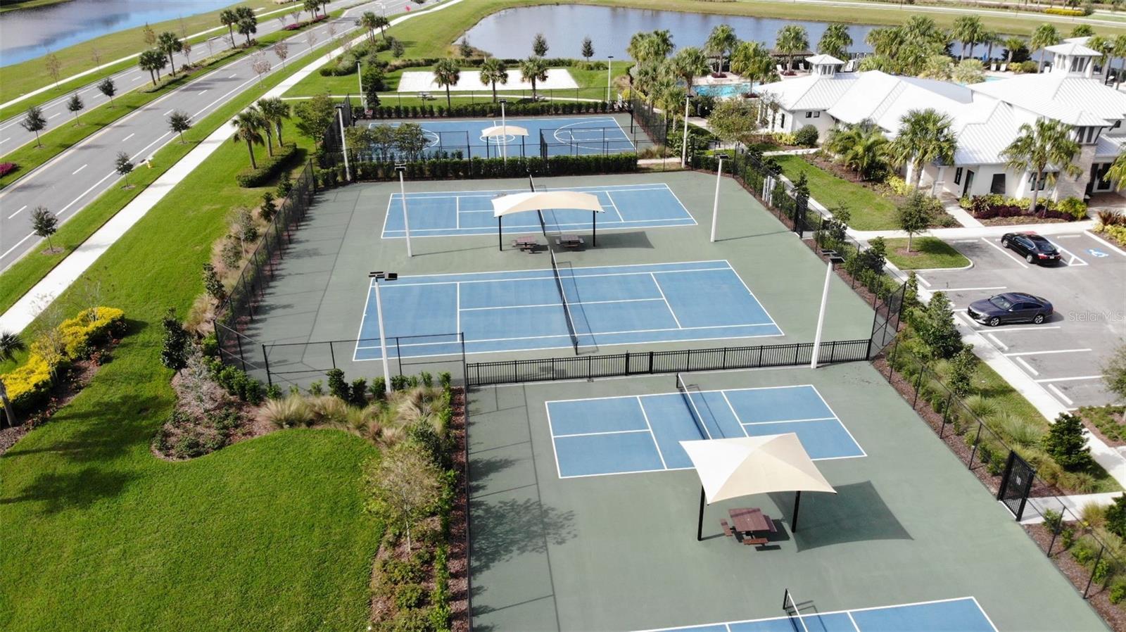 Image 17 of 32 For 6366 Mooring Line Circle