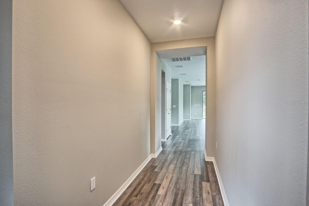 Image 2 of 32 For 6366 Mooring Line Circle