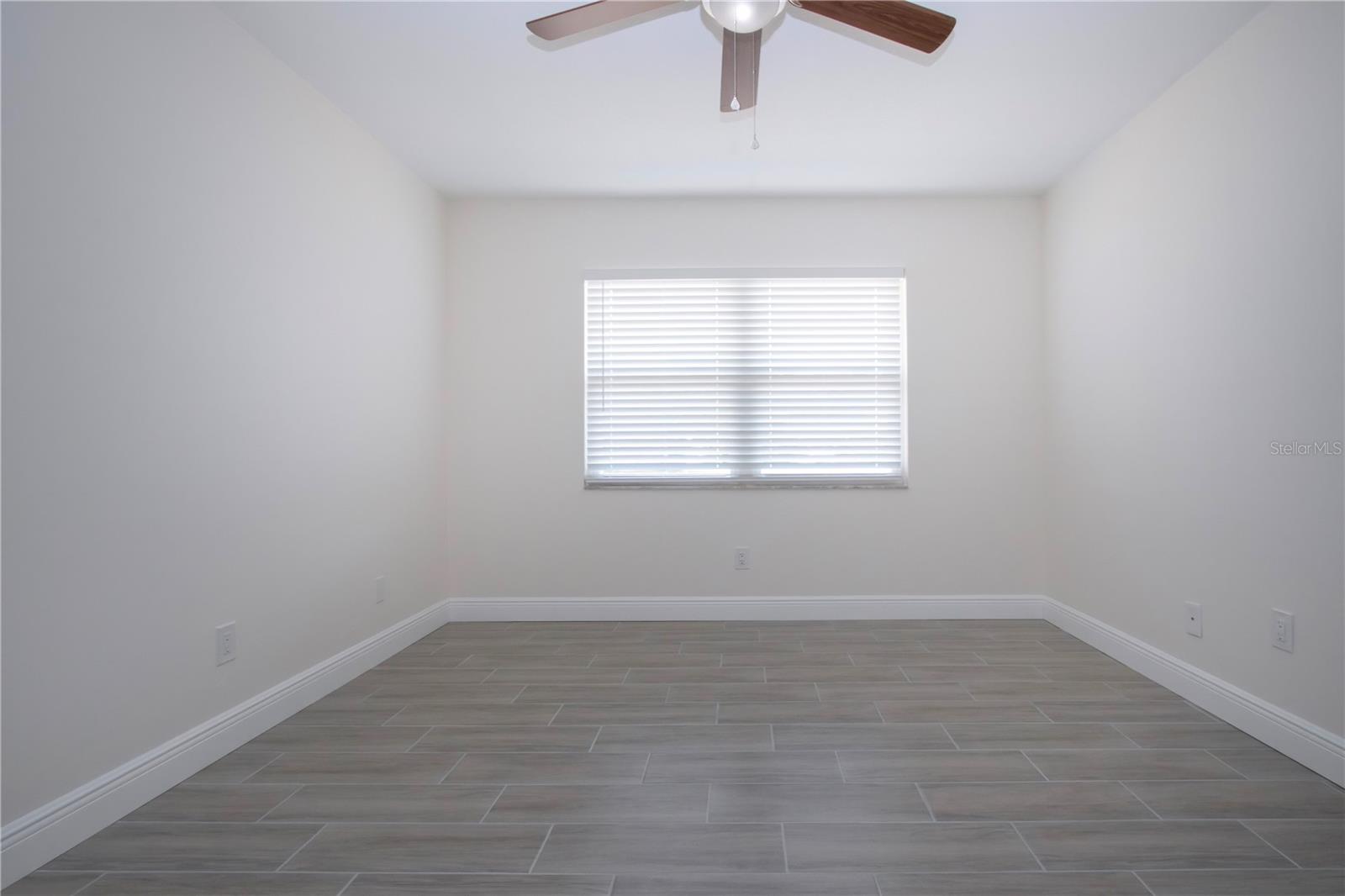 Image 20 of 63 For 1906 Canterbury Lane 20