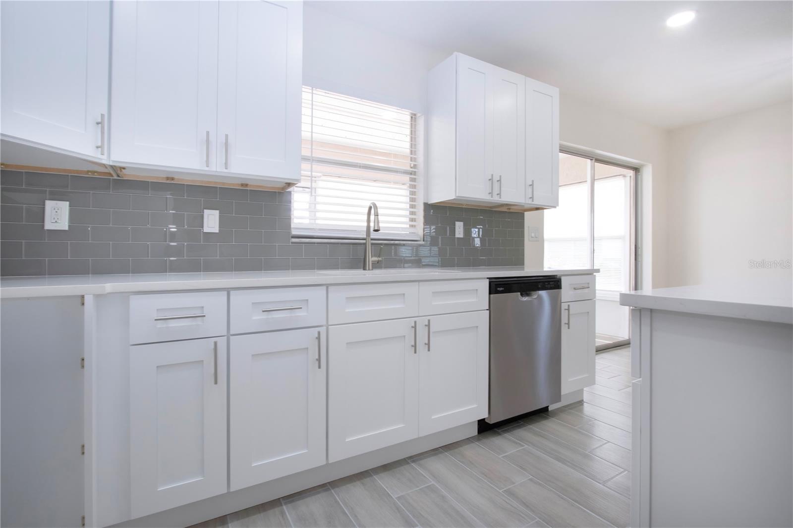 Image 5 of 63 For 1906 Canterbury Lane 20