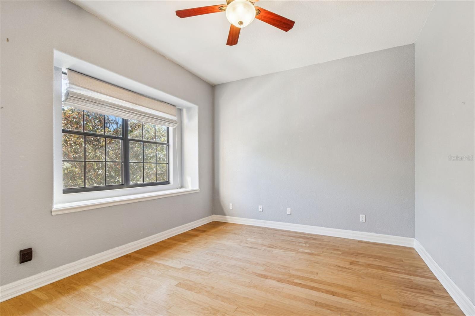 Image 23 of 80 For 1652 Citrine Trail