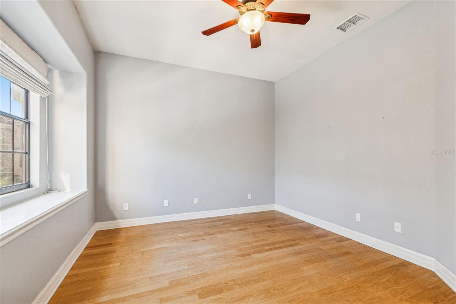 Image 24 of 80 For 1652 Citrine Trail