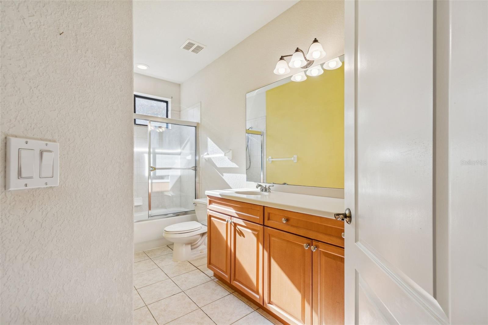 Image 26 of 80 For 1652 Citrine Trail