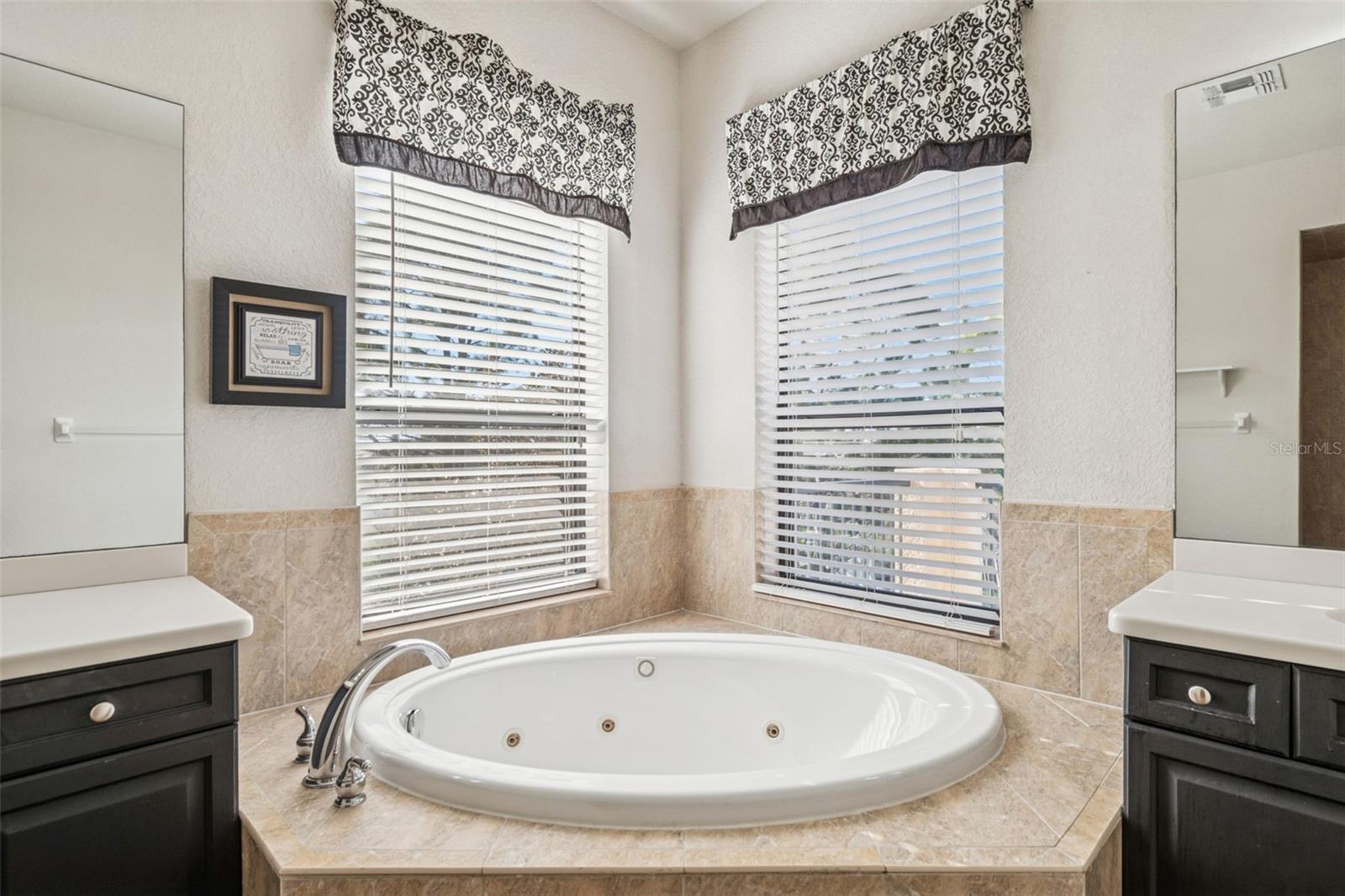 Image 39 of 80 For 1652 Citrine Trail