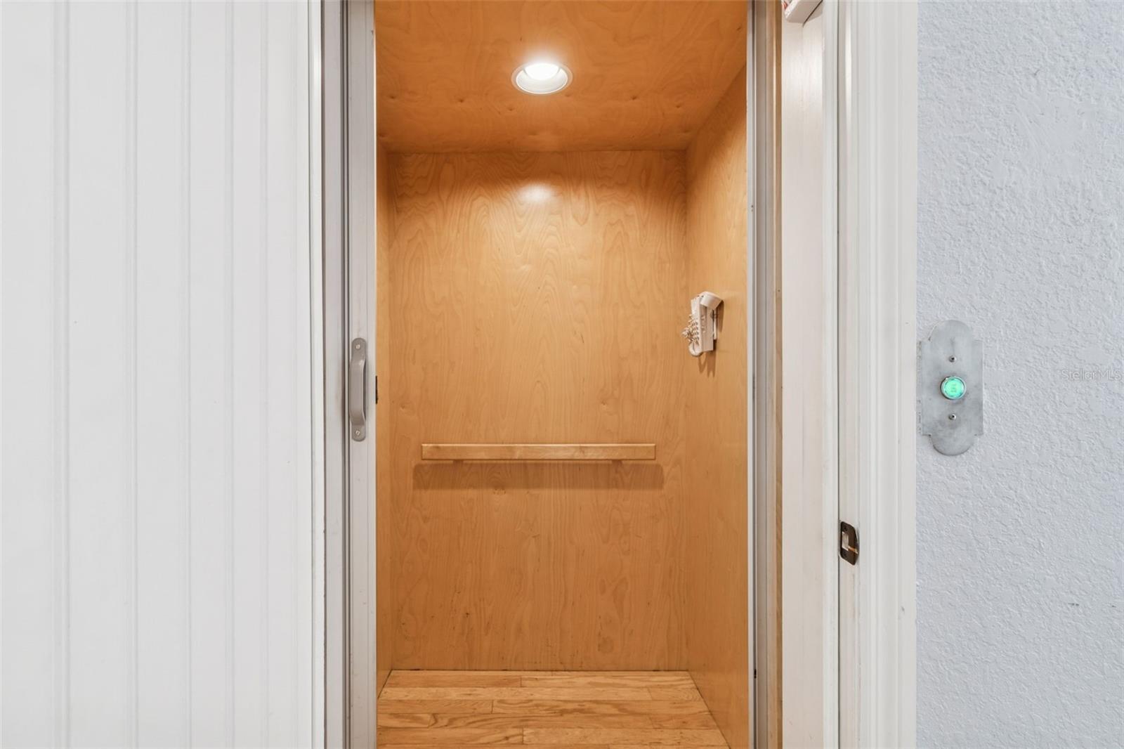 Image 6 of 80 For 1652 Citrine Trail