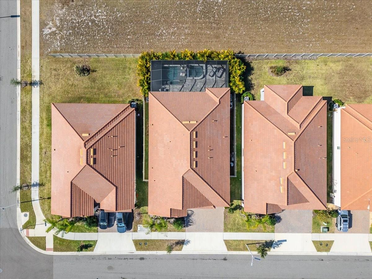 Listing photo id 13 for 17173 Scuba Crest Street