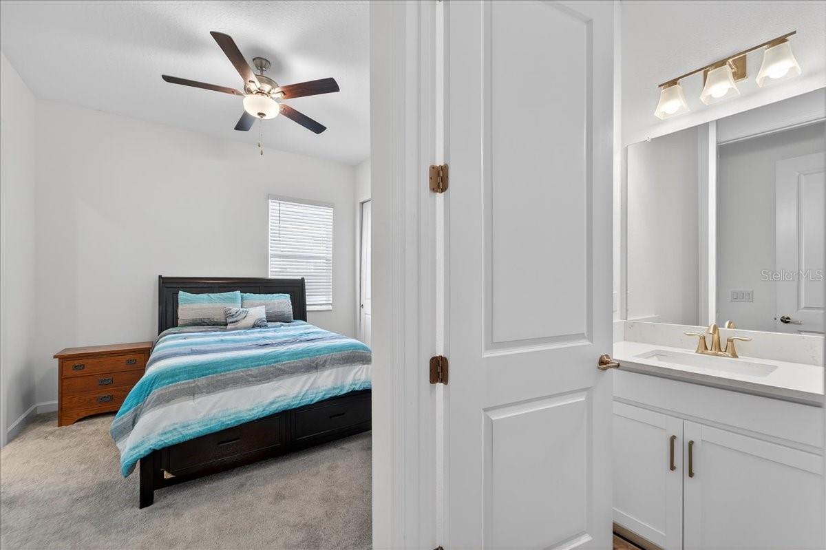 Listing photo id 33 for 17173 Scuba Crest Street