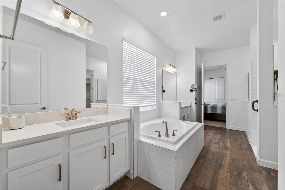 Listing photo id 48 for 17173 Scuba Crest Street