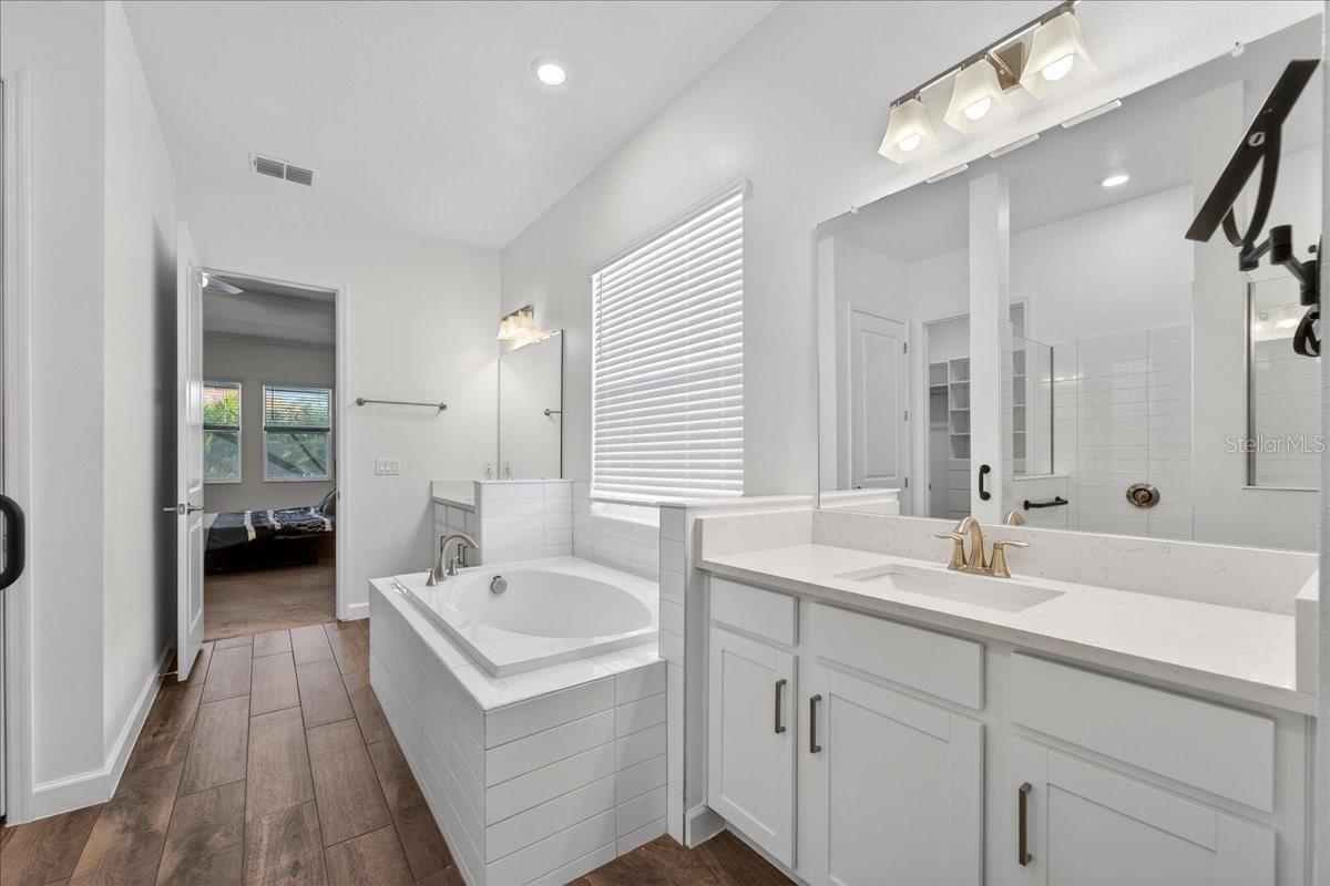 Listing photo id 49 for 17173 Scuba Crest Street