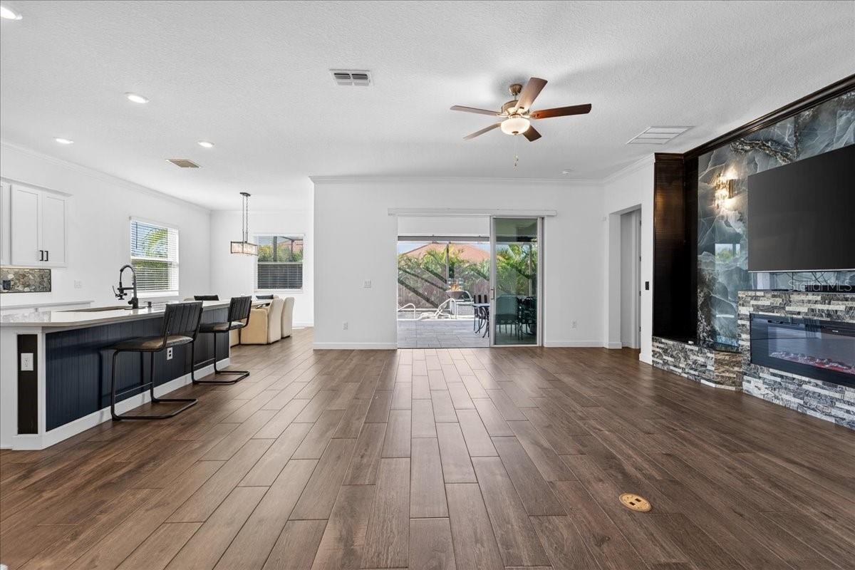 Listing photo id 64 for 17173 Scuba Crest Street