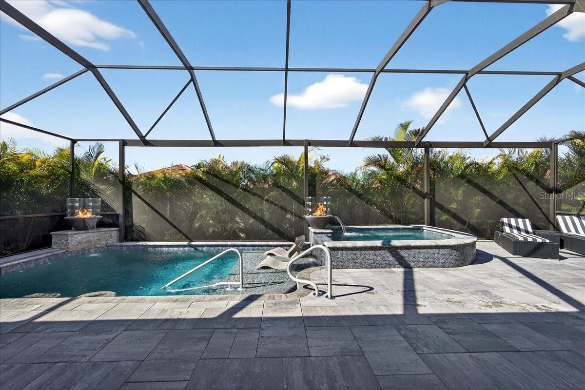 Listing photo id 83 for 17173 Scuba Crest Street