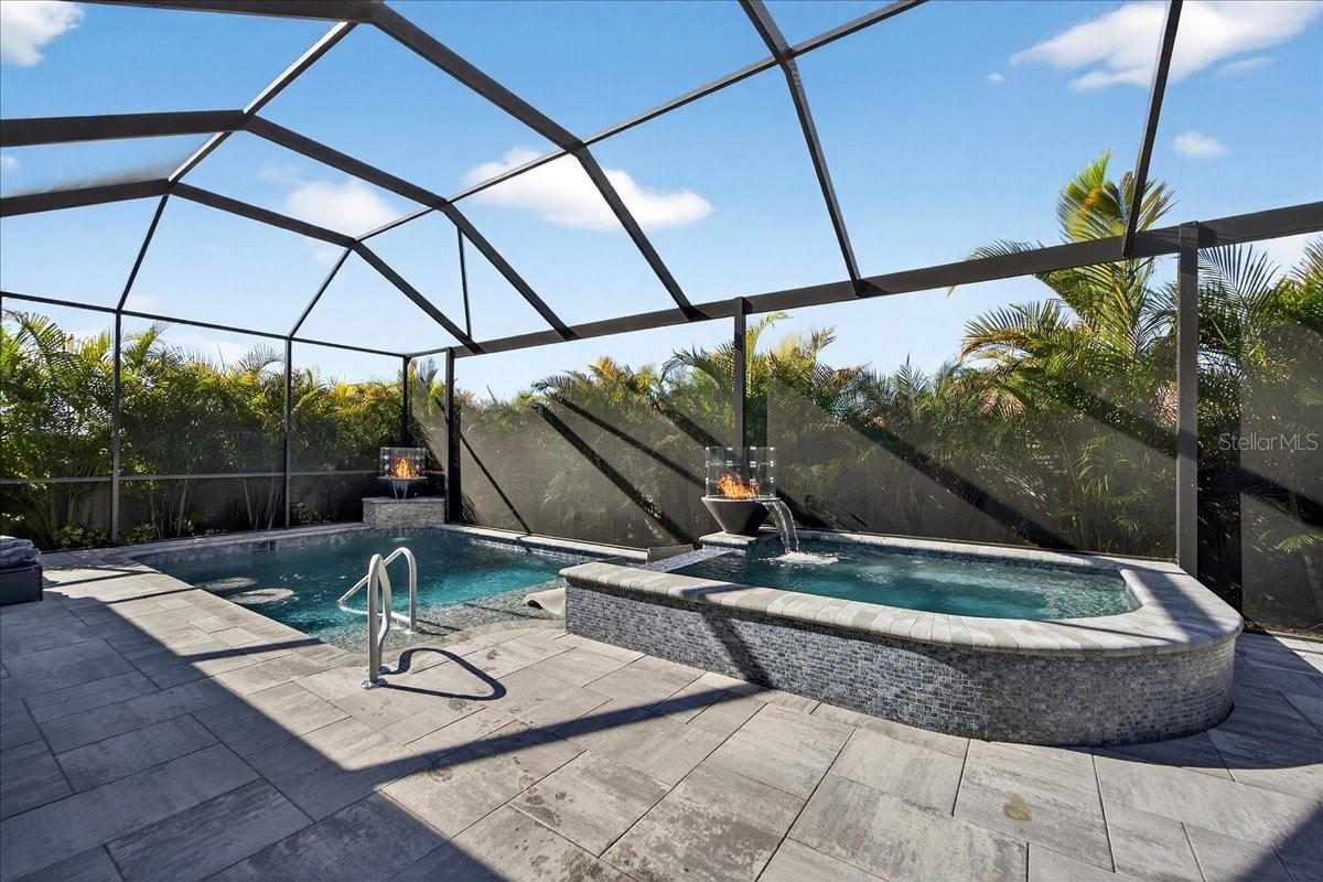 Listing photo id 84 for 17173 Scuba Crest Street