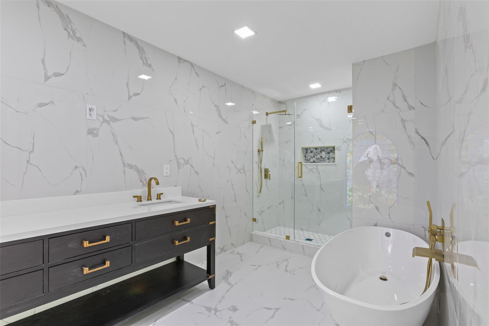 Image 19 of 49 For 131 Toledo Way Ne