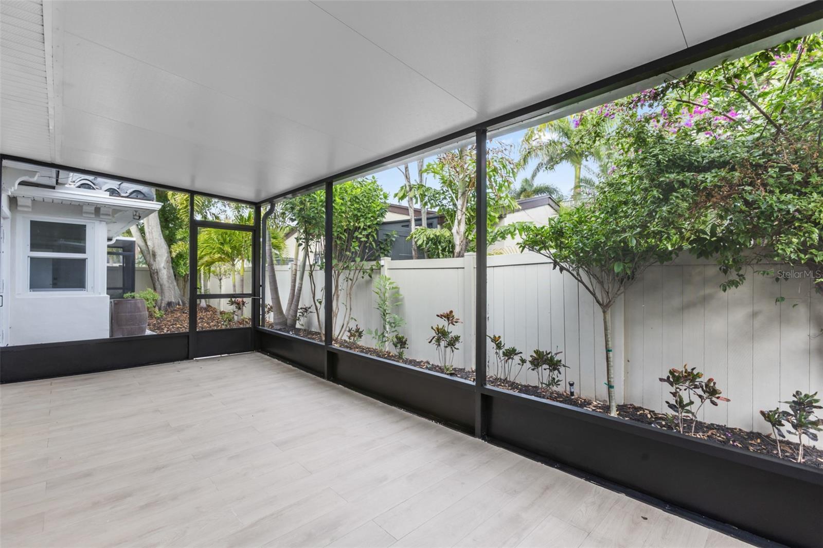 Image 26 of 49 For 131 Toledo Way Ne