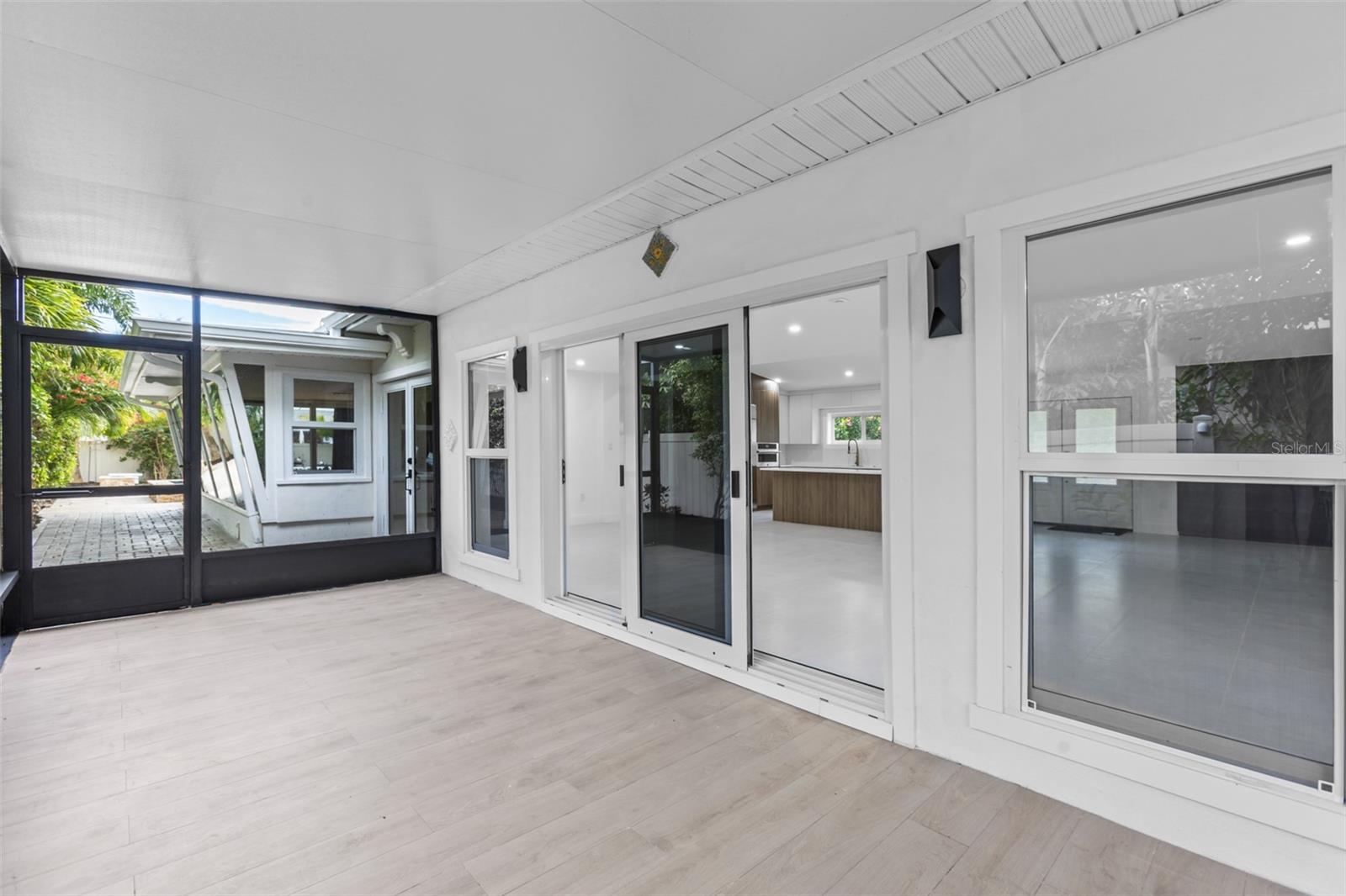 Image 27 of 49 For 131 Toledo Way Ne