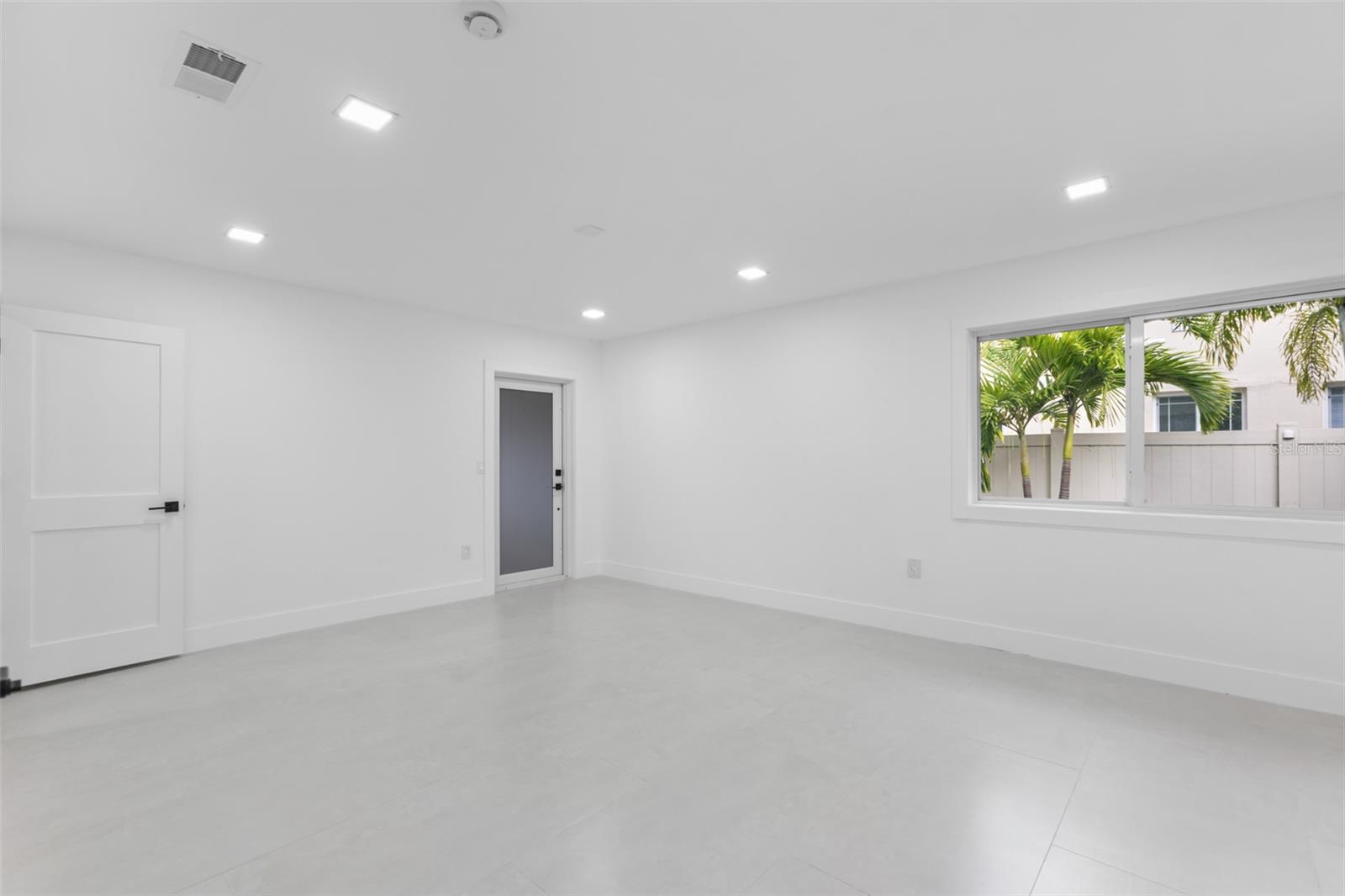 Image 31 of 49 For 131 Toledo Way Ne