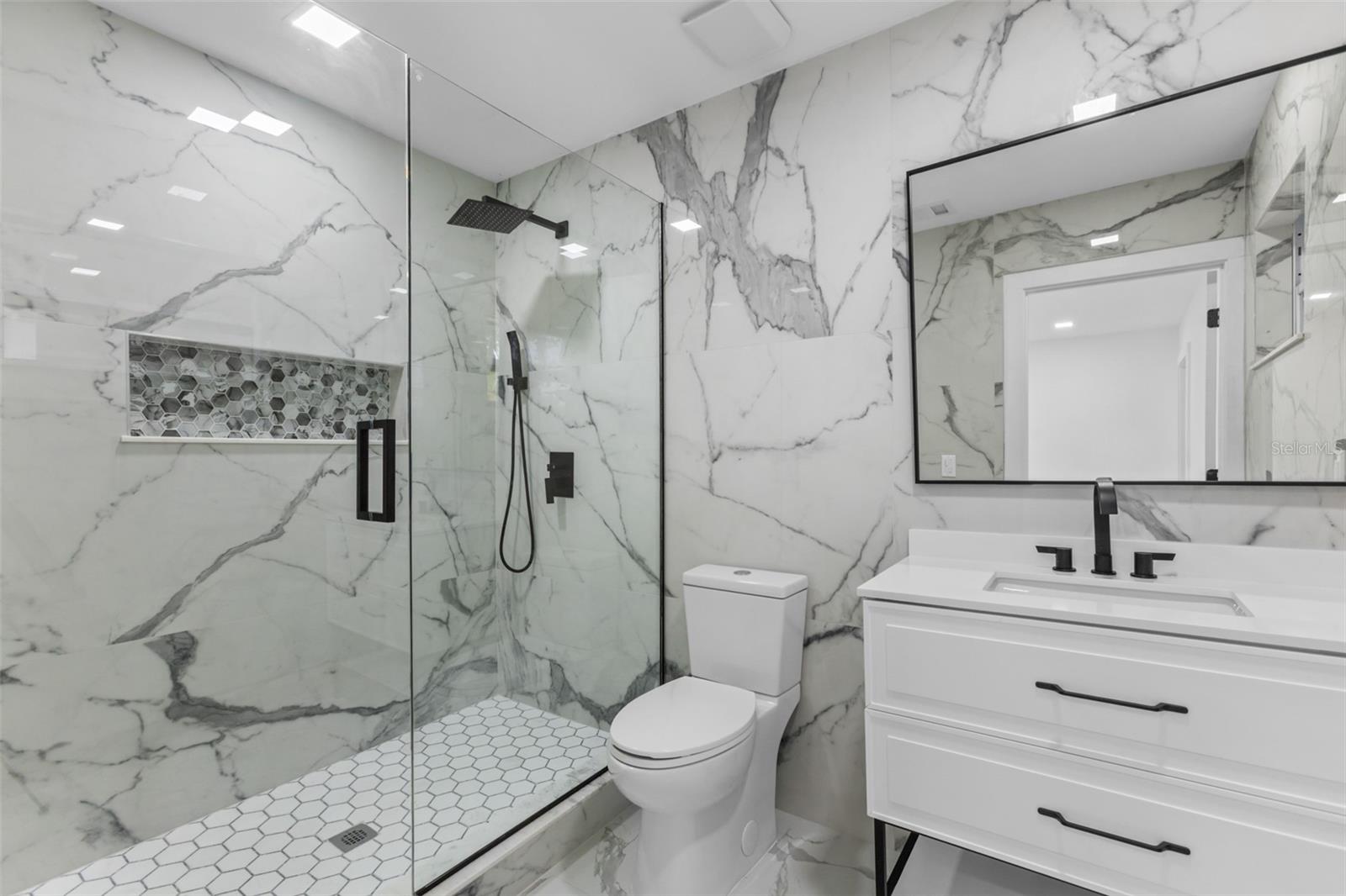 Image 34 of 49 For 131 Toledo Way Ne