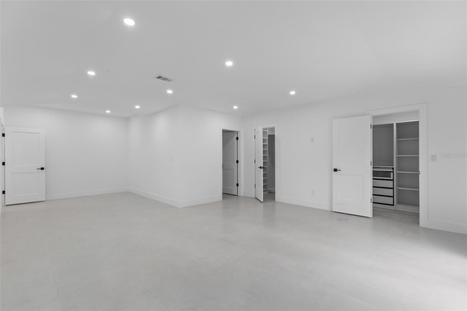 Image 35 of 49 For 131 Toledo Way Ne